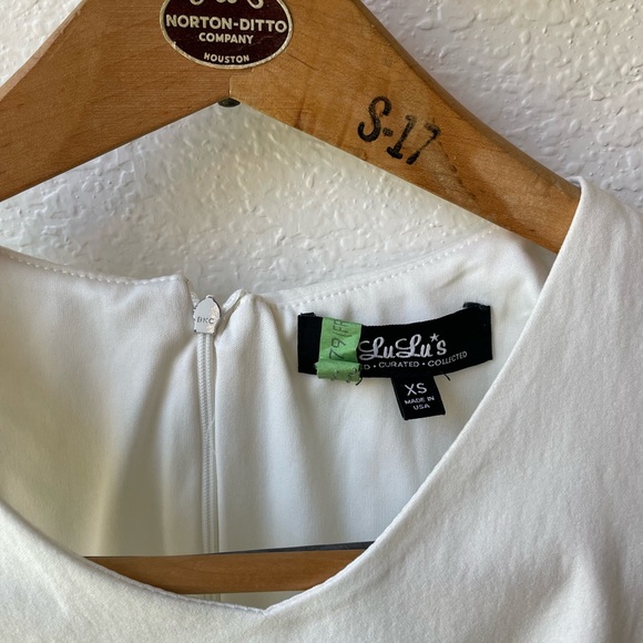 Lulus ivory  XS dress with bow detail - Picture 2 of 4